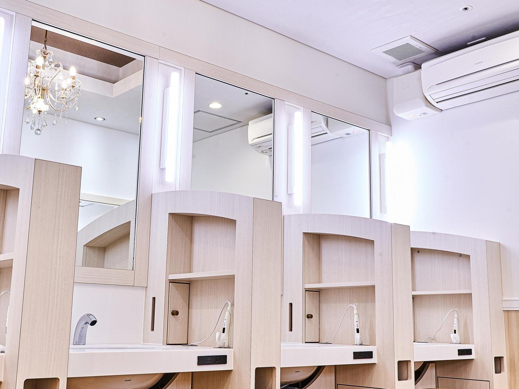 Capsule Hotel Anshin Oyado Premium Nagoya Sakae Eksteriør billede